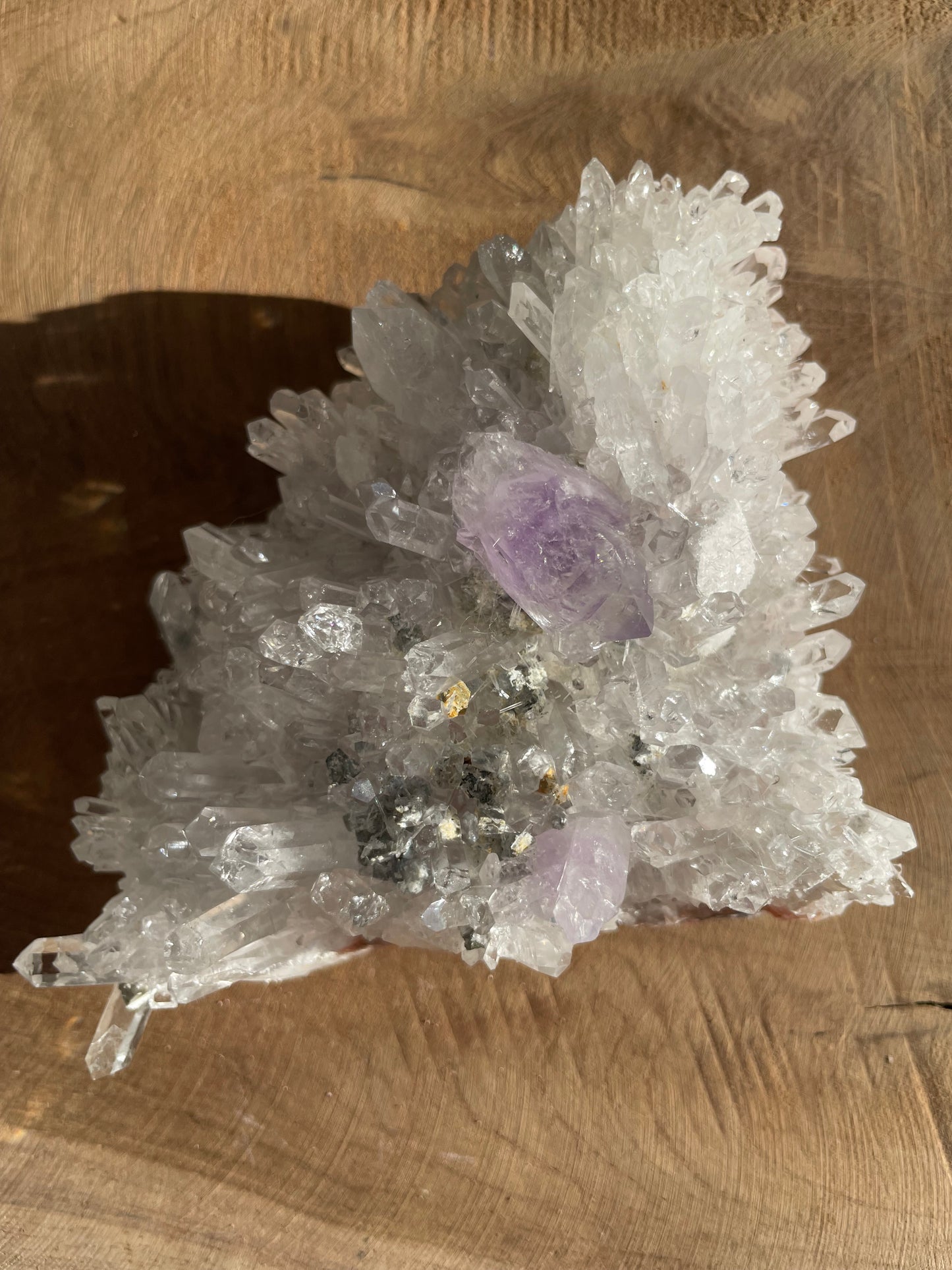Quartz & inclusions d'améthyste brut