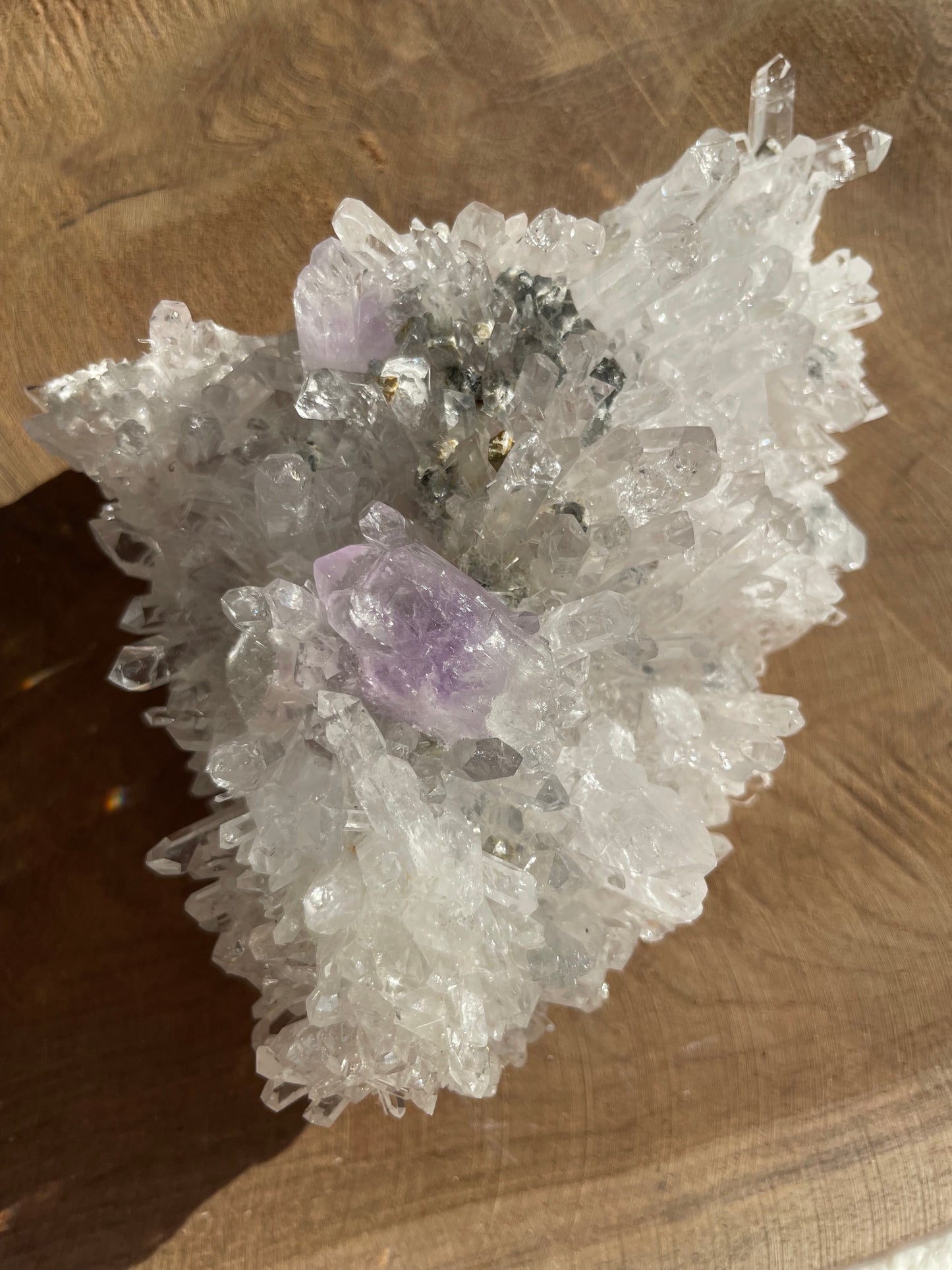 Quartz & inclusions d'améthyste brut