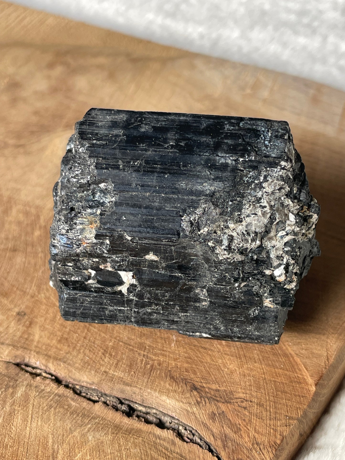 Tourmaline noire brute