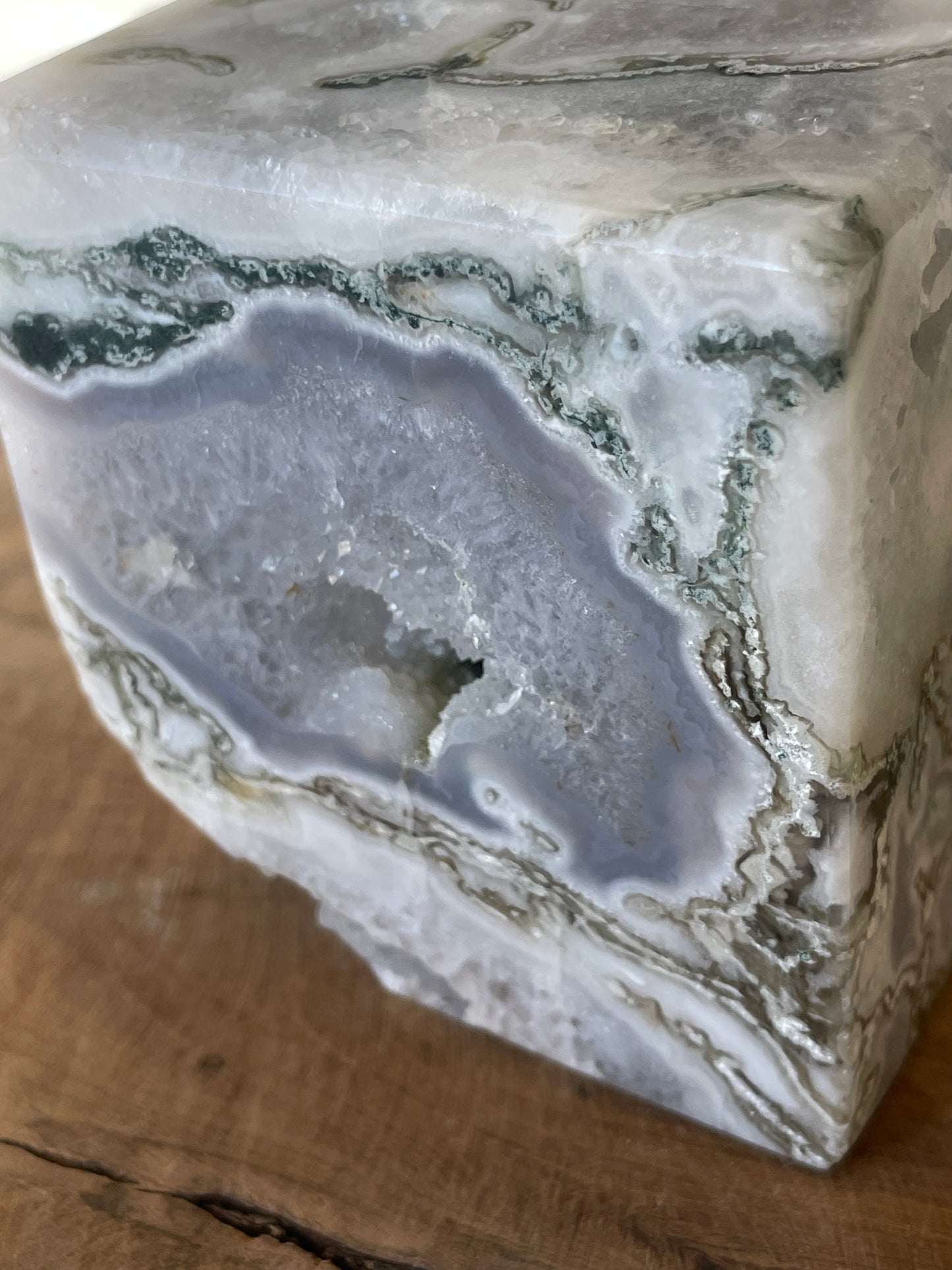 Cube agate mousse