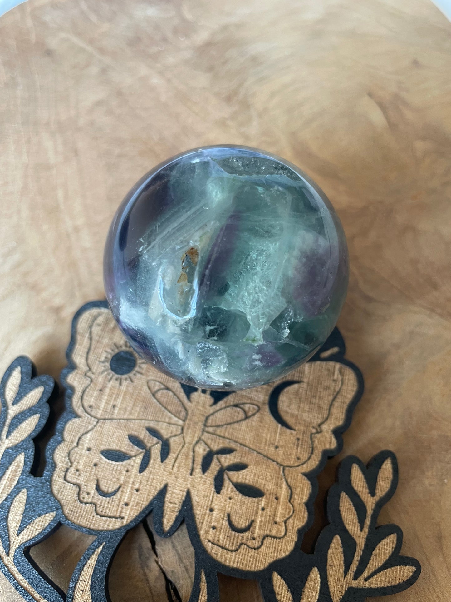 Sphère fluorite plume